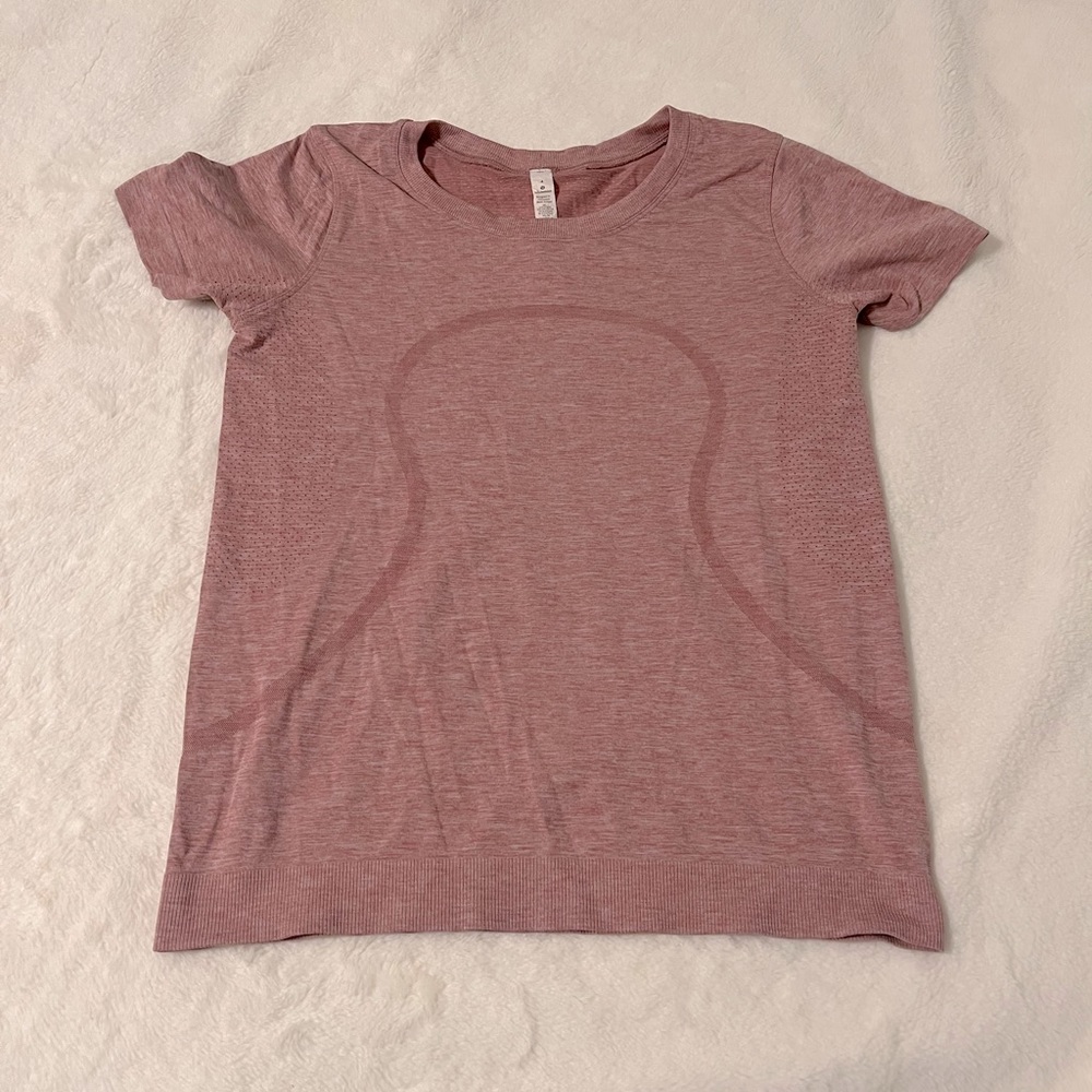 Lululemon Swiftly Tech Tee Relaxed Fit Race Length in Light Pink